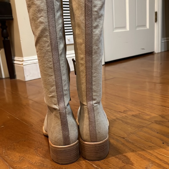 Prada. Bone. Canvas Boot. Size 38.5 - Picture 13 of 13